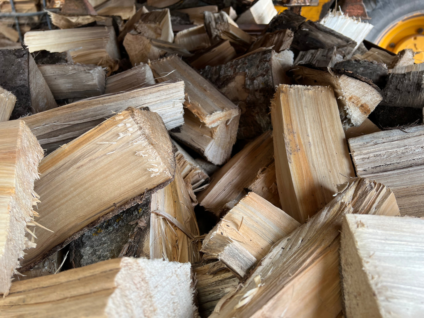 Seasoned Poplar  A Soft Hardwood (Loose)